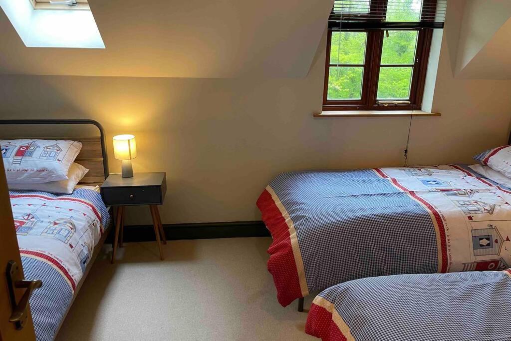 Cottage With Hot Tub In Pembrokeshire Haverfordwest Bagian luar foto